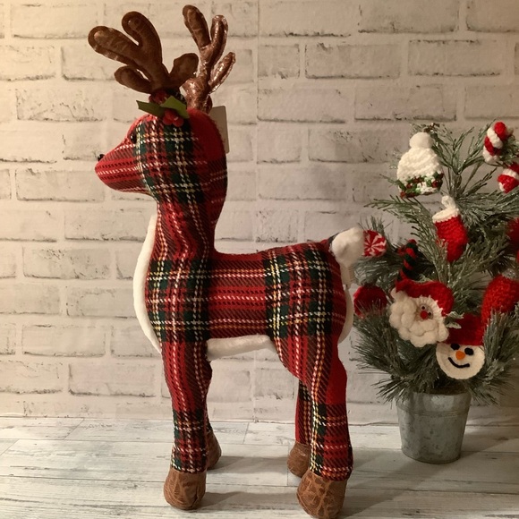Sleigh Hill Trading Co. 23” Royal Stewart Plaid Standing Deer - Picture 3 of 5